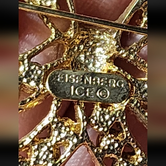 ***NWT*** Eisenberg Ice 1960s Christmas Ribbon Bow Brooch with Green Red Stones - Picture 5 of 9